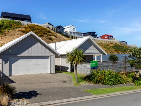 66 Cedarwood Street, Woodridge
