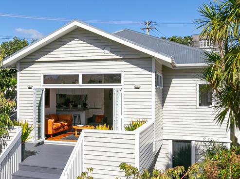 82 Waipapa Road, Hataitai
