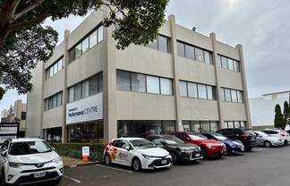 119m2 office - Great value and location