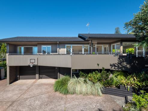 38 Braemar Road, Castor Bay
