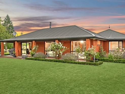 1483 Clintons Road, Darfield
