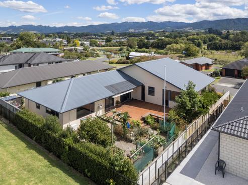 28 Noble Johnston Drive, Katikati