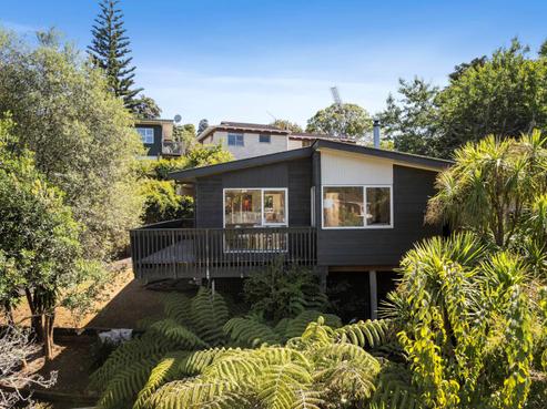 73A Ayton Drive, Totara Vale