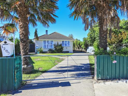 1203 Beatty Place, Mayfair