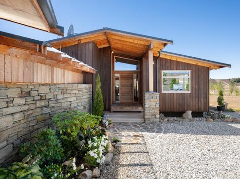 163 Golden Road, Alexandra