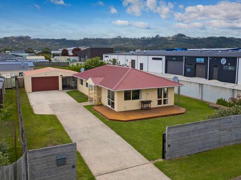 14 Santa Maria Drive, Whitianga