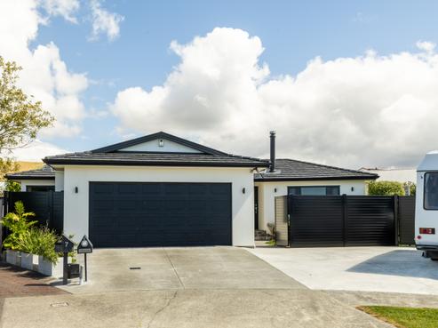 9 Bassett Place, Taradale