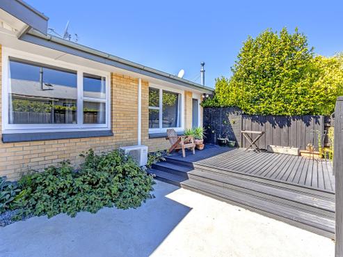 2/103 Saint Albans Street, Saint Albans