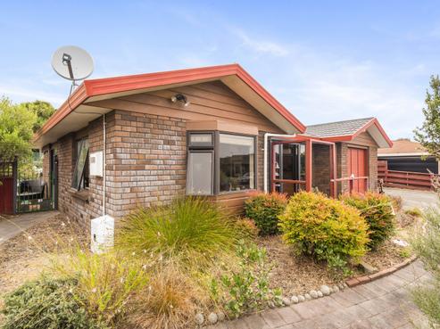 28 Cedar Drive, Paraparaumu Beach