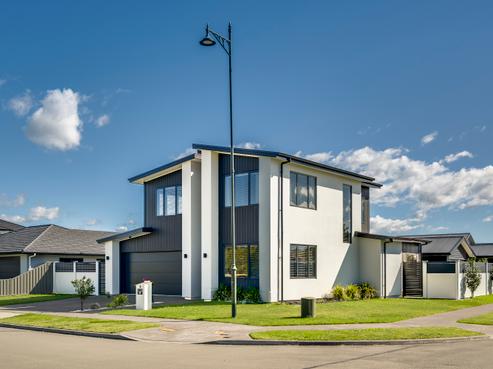 24 Aspiring Drive, Poraiti