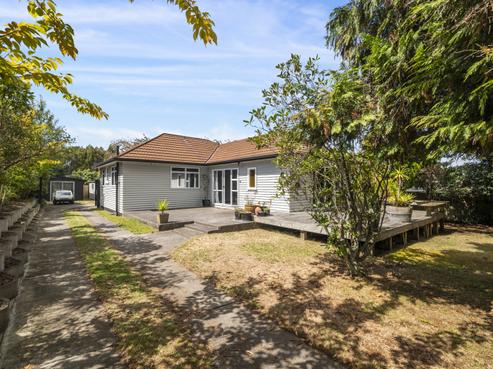 100 Hinemoa Avenue, Taupo