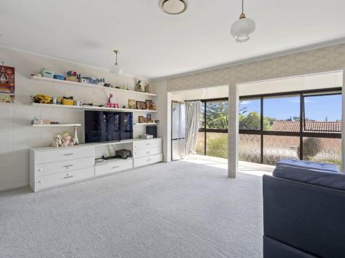 3 Dolbear Street, Titirangi