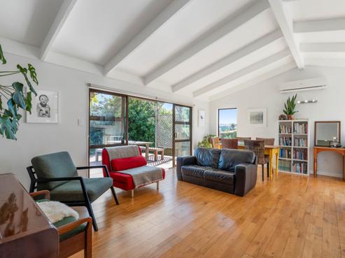 1/40 Pokapu Street, Titirangi