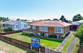 79 Rosehill Drive, Papakura
