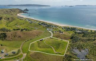 838 Black Jack Road, Opito Bay