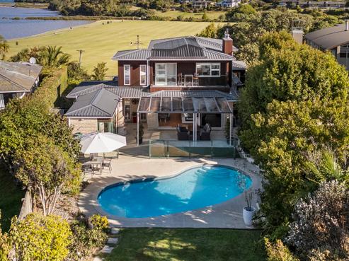 196 Riddell Road, Glendowie