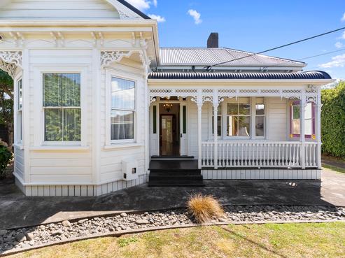 12 Mount Smart Road, Royal Oak