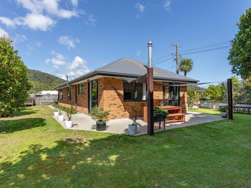 89A Hall Street, Cobden
