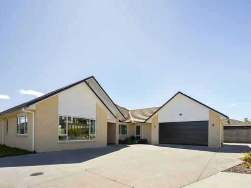 13 Rose Berry Crescent, Flagstaff
