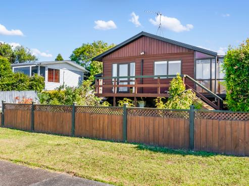 22 Albatross Road, Red Beach
