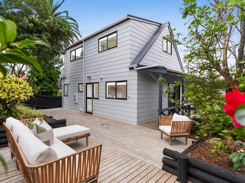 2/24 Gatman Street, Birkdale