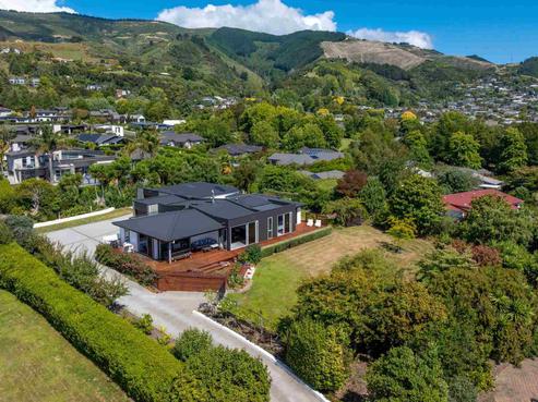 10 Highfield Grove, Richmond
