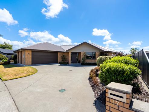 17 Northwood Avenue, Mahora