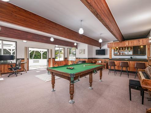 318 Huia Road, Titirangi