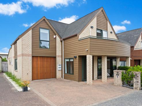 15G Vinograd Drive, Te Atatu Peninsula