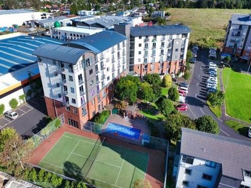 4/10F Crown Lynn Place, New Lynn