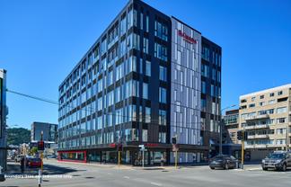 High-Exposure Commercial Unit – Motivated vendors!