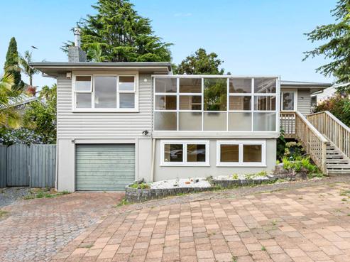 29 Patts Avenue, Glendene
