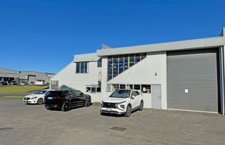 IDEAL FOR OWNER-OPERATORS/INVESTORS
