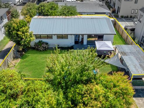 40 Woodside Road, Massey