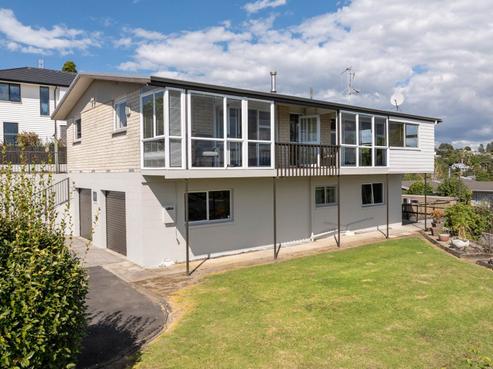358 Ngatai Road, Bellevue