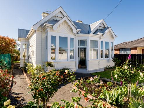 77 Queens Drive, Saint Kilda