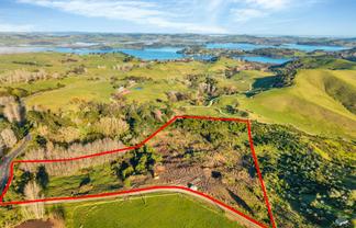 896 Whakapirau Road, Maungaturoto