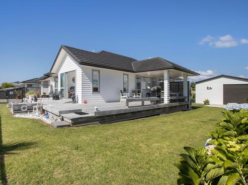 6 Sandleigh Drive, Athenree