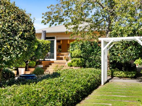 13 Nelson Crescent, Napier South