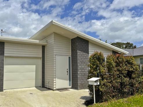 74 Totara Meadows Court, Wiri