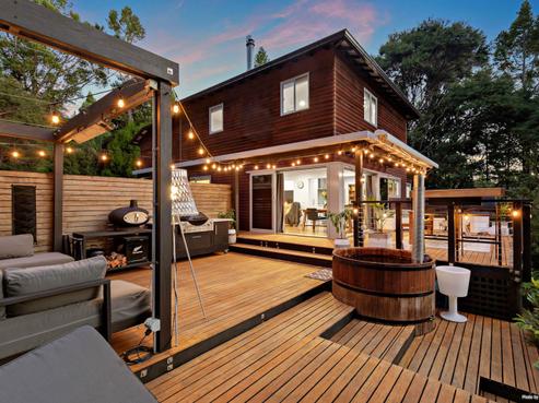 67 Paturoa Road, Titirangi
