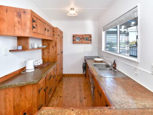 2B Iris Street, Snells Beach