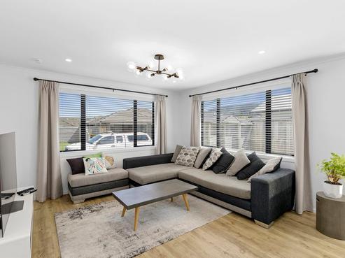 11 Poulson Grove, Trentham