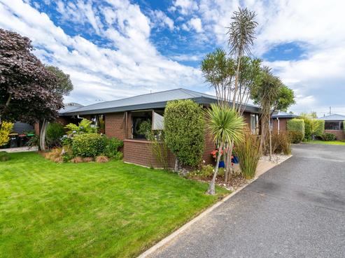 13A Stirling Crescent, Mosgiel
