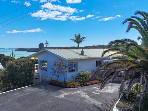 28 Okiato Road, Russell