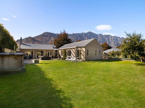 18 Copper Beech Avenue, Frankton