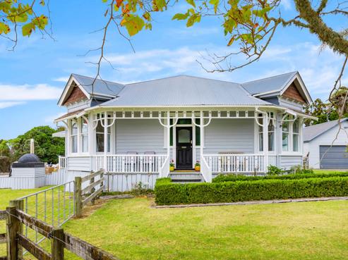 100 Hamilton Road, Waimauku