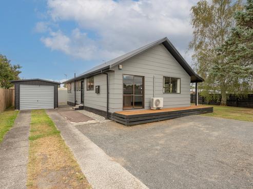 43 Karen Crescent, Dinsdale