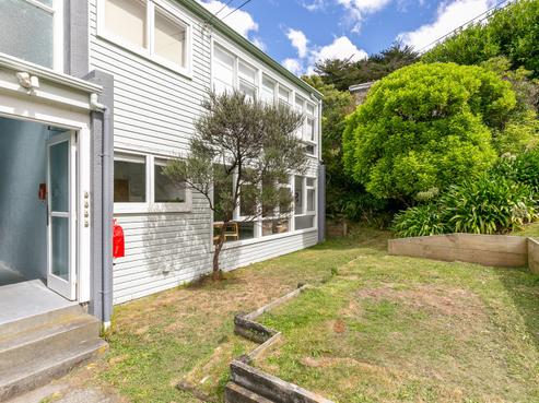 4/1 Canterbury Street, Karori