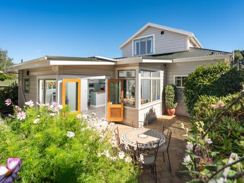13 West Road, Northland